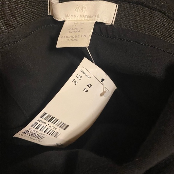 NWT- H&M mama/maternity black skinny trouser with small slit on ankle - Picture 2 of 4